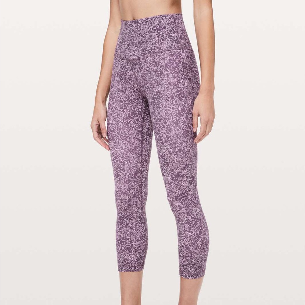 💜Lululemon Align Crop Purple Floral Patterned Leggings